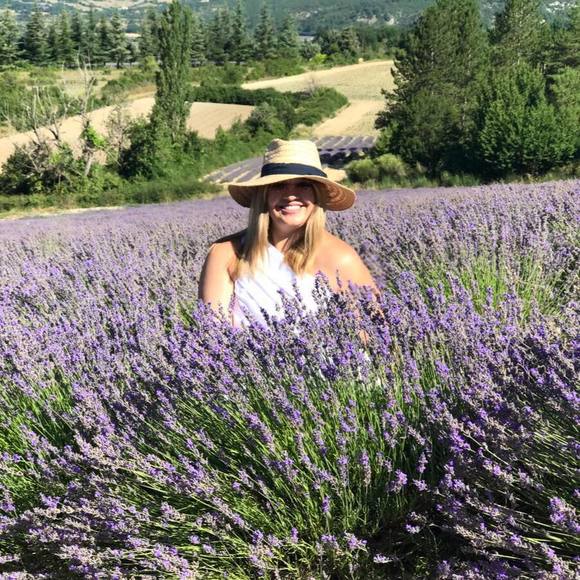 Meet your Posher, Connie - Picture 1 of 1